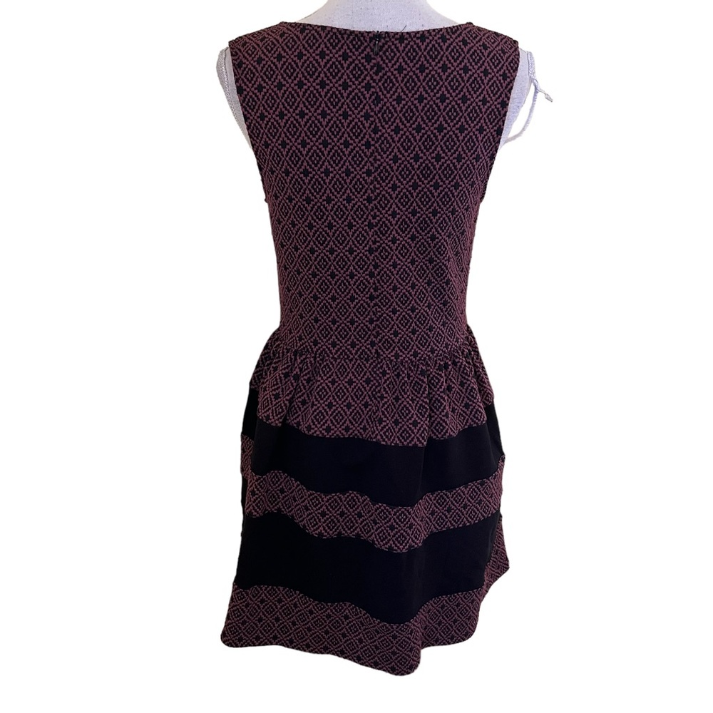 Bar III Black and Pink Knit Sleeveless "Nocturne" Skater Style Dress XL - Picture 8 of 9
